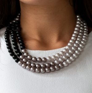 Times Square Starlet - Black Necklace Set